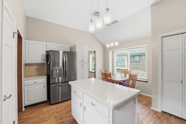 3206 N Peach Hollow Circle, Pearland, TX 77584