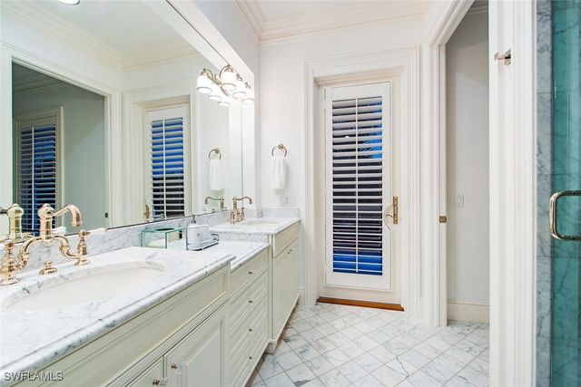 140 3rd AVE S, Naples, FL 34102