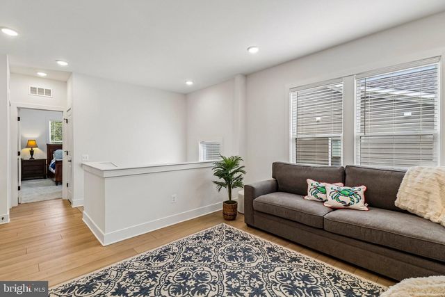 42747 CANNON CHAPEL DR, Leesburg, VA 20176
