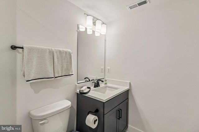 42747 CANNON CHAPEL DR, Leesburg, VA 20176