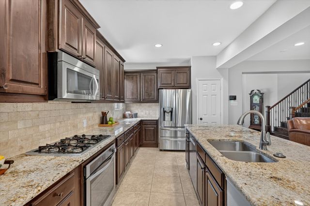 1200 Jasmine Street, Lantana, TX 76226