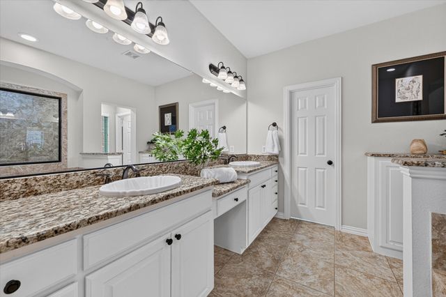 1200 Jasmine Street, Lantana, TX 76226