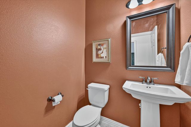 1200 Jasmine Street, Lantana, TX 76226