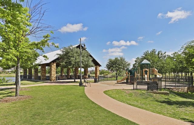 1200 Jasmine Street, Lantana, TX 76226