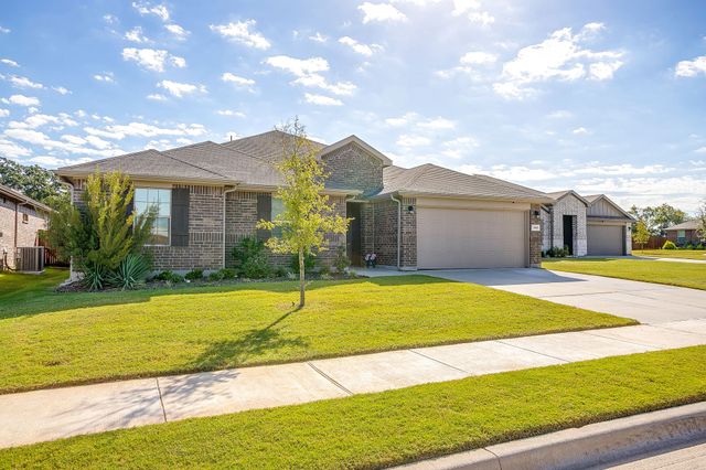 429 Valentine Court, Burleson, TX 76028