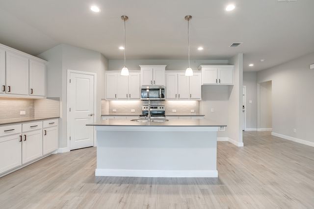 429 Valentine Court, Burleson, TX 76028