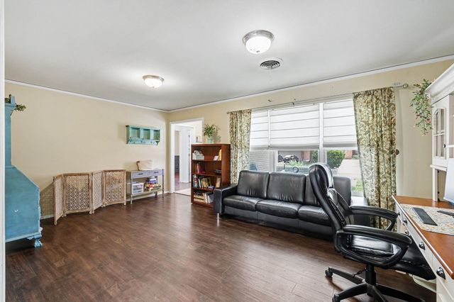 209 Linda Lane, Irving, TX 75062