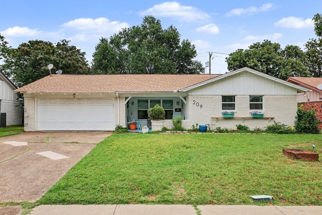 209 Linda Lane, Irving, TX 75062