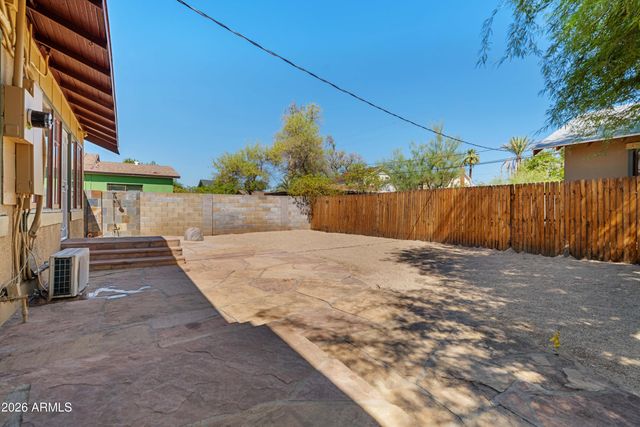 522 W Willetta St Street, Phoenix, AZ 85003