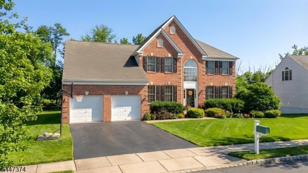 26 Rouser Way, Hillsborough Twp., NJ 08844