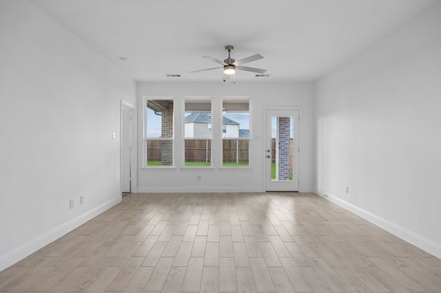 530 Magellan Road, Seagoville, TX 75159