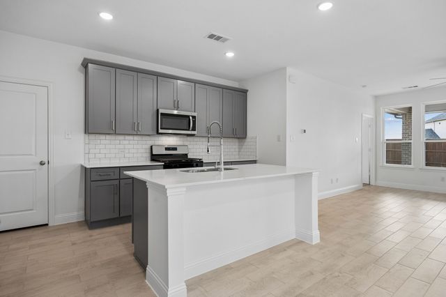 530 Magellan Road, Seagoville, TX 75159