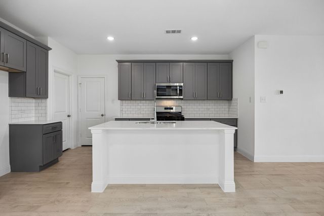 530 Magellan Road, Seagoville, TX 75159