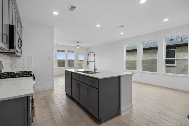 530 Magellan Road, Seagoville, TX 75159