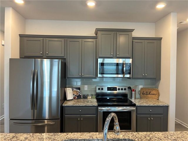 400 WHITETAIL Circle, Canton, GA 30115