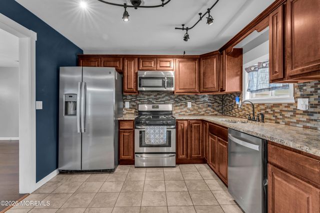 905 Clairmore Avenue, Lanoka Harbor, NJ 08734