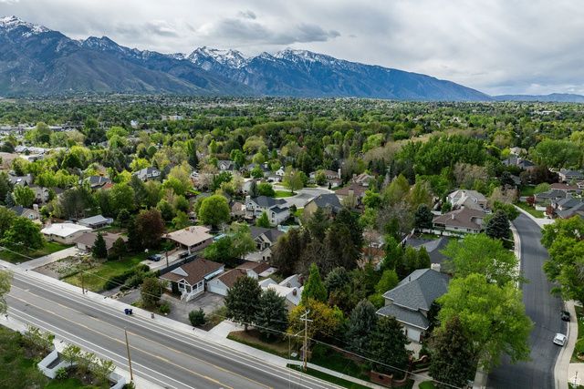 1726 E VINE ST, Murray, UT 84121