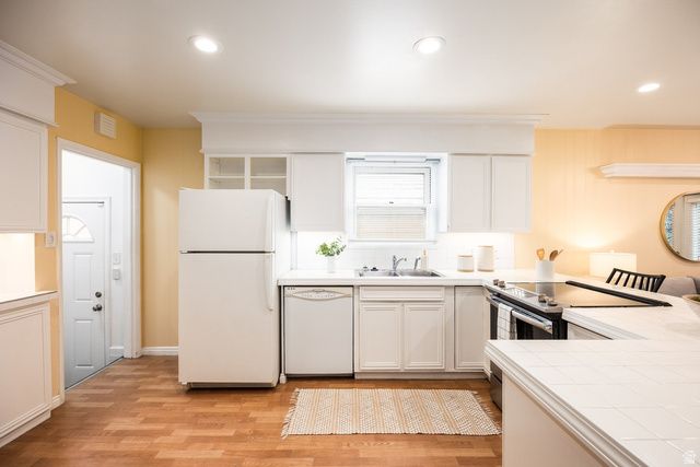 1726 E VINE ST, Murray, UT 84121