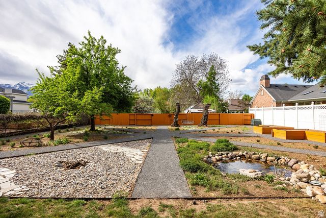 1726 E VINE ST, Murray, UT 84121
