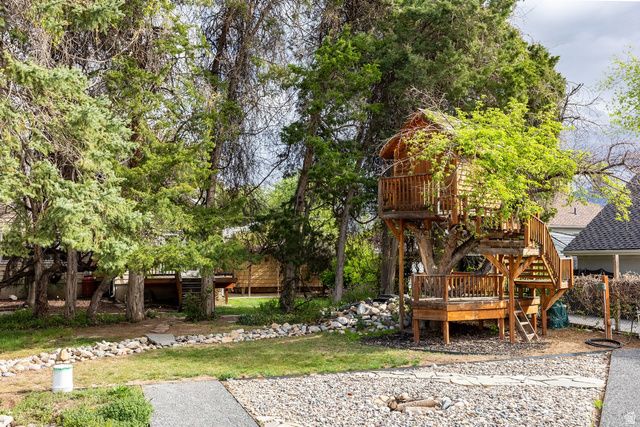 1726 E VINE ST, Murray, UT 84121