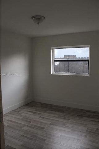 6651 Custer St, Hollywood, FL 33024