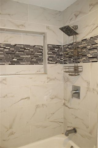 6651 Custer St, Hollywood, FL 33024