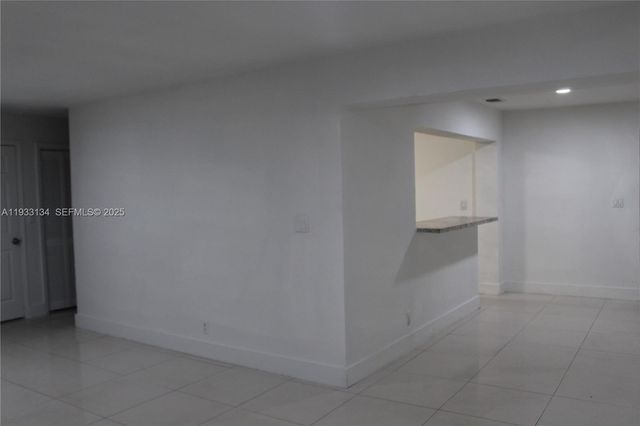 6651 Custer St, Hollywood, FL 33024