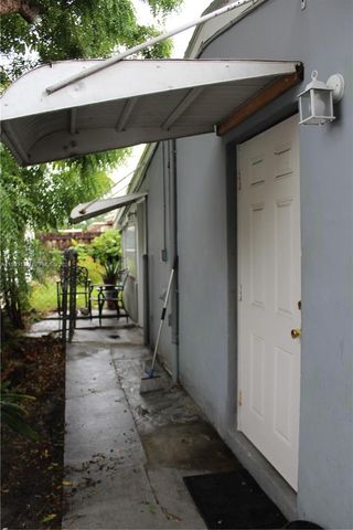 6651 Custer St, Hollywood, FL 33024