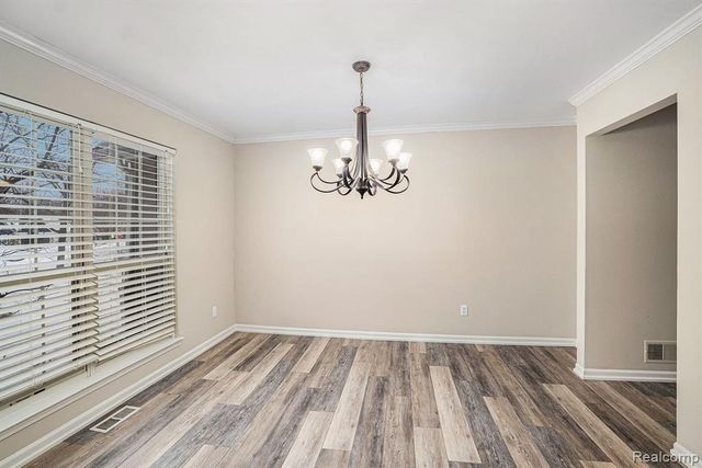 6033 Campfire Circle, Clarkston, MI 48346