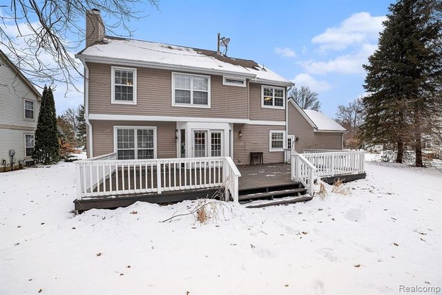 6033 Campfire Circle, Clarkston, MI 48346