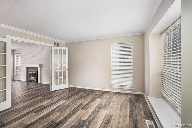 6033 Campfire Circle, Clarkston, MI 48346