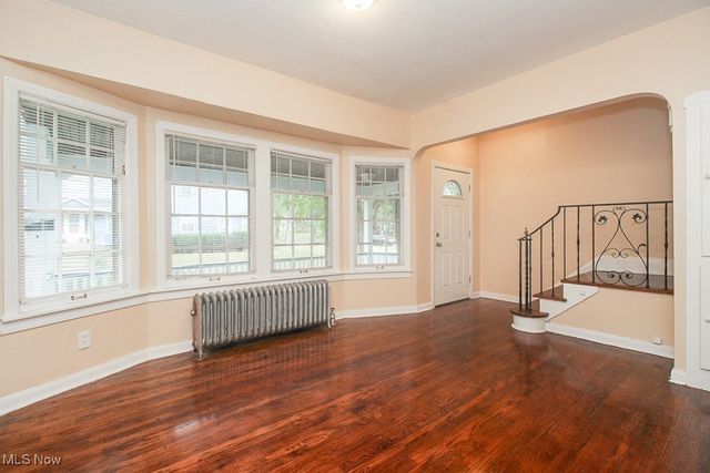 2100 Cottage Grove Drive, Cleveland Heights, OH 44118