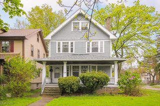 2100 Cottage Grove Drive, Cleveland Heights, OH 44118
