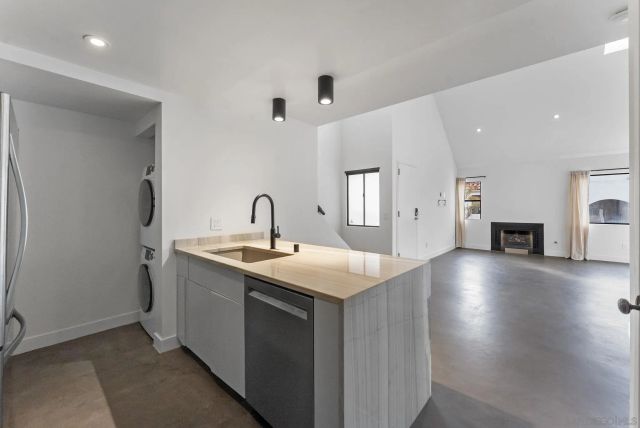 701 Kettner Blvd. 100, San Diego, CA 92101