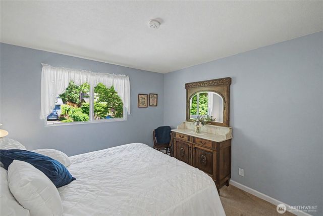 19719 41st Avenue NE, Lake Forest Park, WA 98155