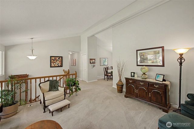 19719 41st Avenue NE, Lake Forest Park, WA 98155