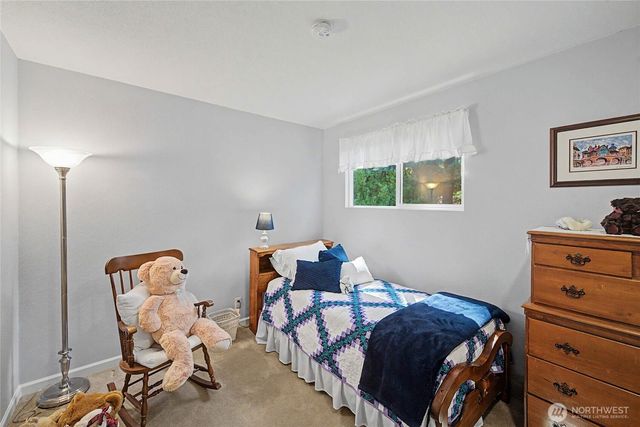 19719 41st Avenue NE, Lake Forest Park, WA 98155
