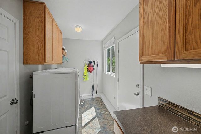 19719 41st Avenue NE, Lake Forest Park, WA 98155