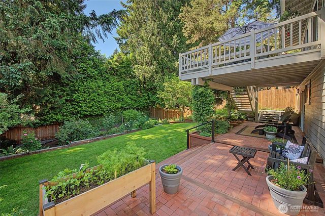 19719 41st Avenue NE, Lake Forest Park, WA 98155