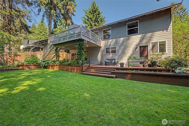 19719 41st Avenue NE, Lake Forest Park, WA 98155