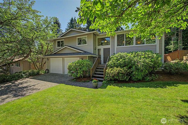 19719 41st Avenue NE, Lake Forest Park, WA 98155