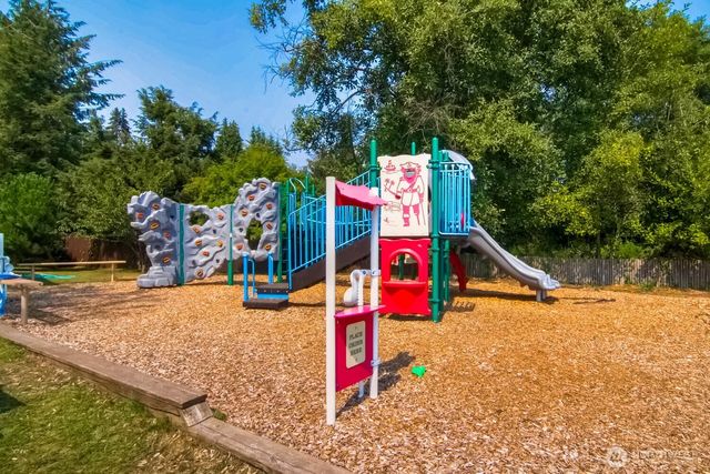 19719 41st Avenue NE, Lake Forest Park, WA 98155
