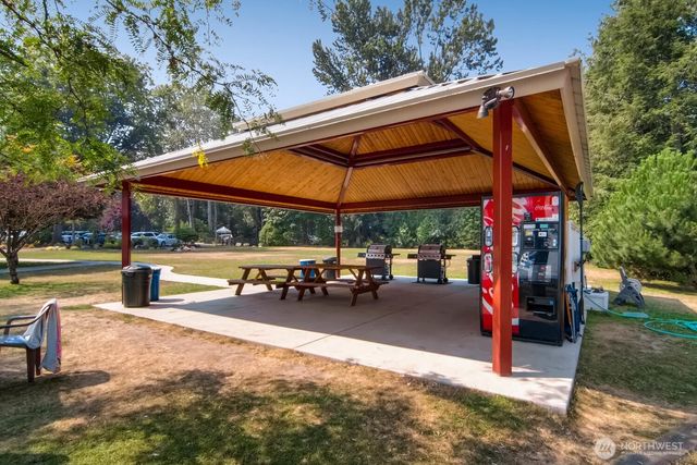 19719 41st Avenue NE, Lake Forest Park, WA 98155