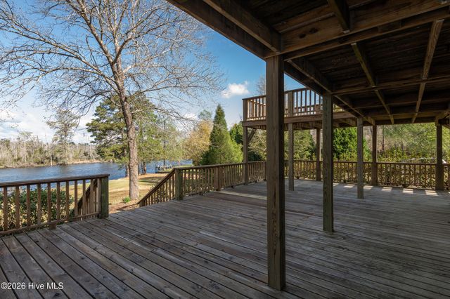 334 Creekwood Lane, Blounts Creek, NC 27814