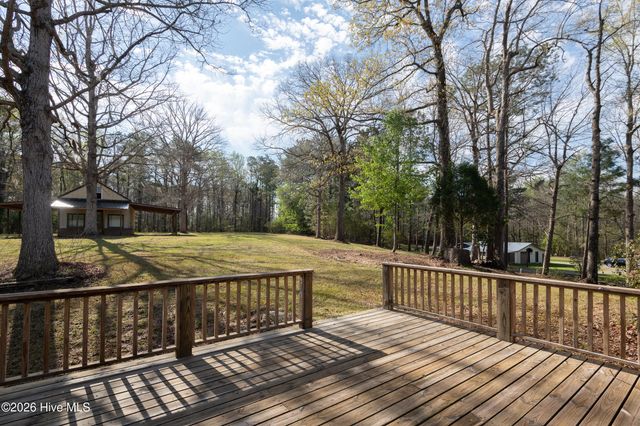 334 Creekwood Lane, Blounts Creek, NC 27814