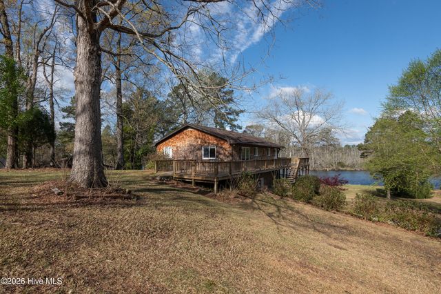 334 Creekwood Lane, Blounts Creek, NC 27814