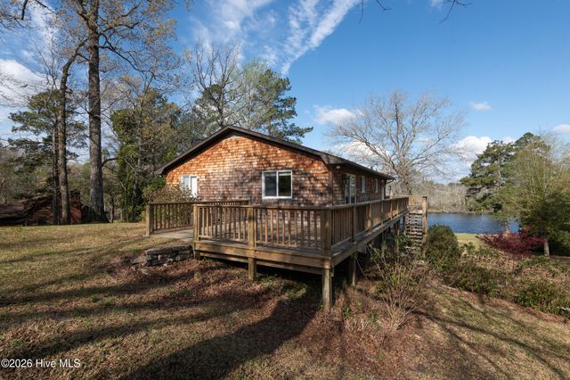 334 Creekwood Lane, Blounts Creek, NC 27814