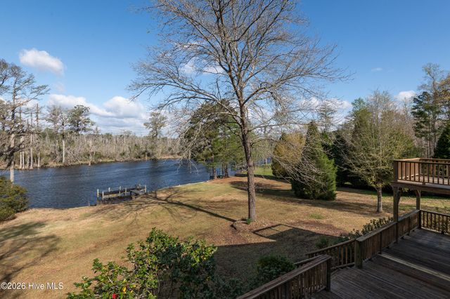 334 Creekwood Lane, Blounts Creek, NC 27814