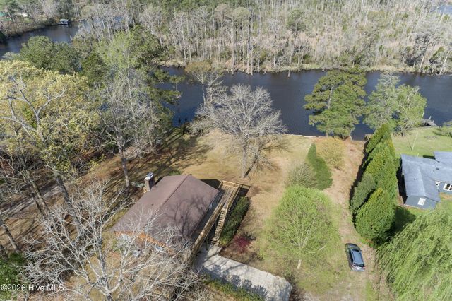 334 Creekwood Lane, Blounts Creek, NC 27814