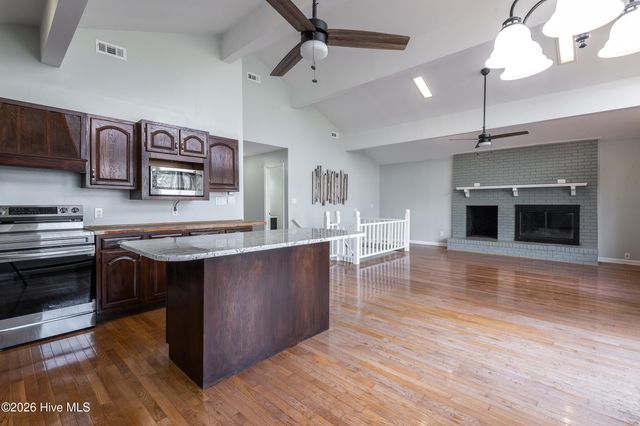 334 Creekwood Lane, Blounts Creek, NC 27814